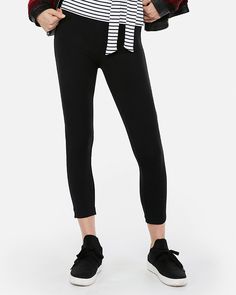 Perfect leggings for short girls! Sexy Stretch Cropped Leggings | Express #affiliate Fall And Winter Outfits, Fashion For Petite Women, Perfect Leggings, Womens Fashion Casual Winter, Piece By Piece, Womens Fashion Casual Spring, Womens Fashion Casual Summer, Leggings Casual, Black Women Fashion