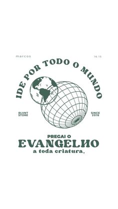 a white t - shirt with an image of the earth on it and words in spanish