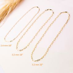 "Gold Paperclip Chain Necklace / Cute Necklace / 14k Gold paper clip Necklace / Chain Necklace / Gold Chain Necklace / Gift For Her ★★ Description ★★ Handmade 14k Solid Gold Paperclip Chain  Necklace. The thickness is 1.8mm, 2.4mm, & 3.2mm and available in 14k Gold ★★ Necklace Details ★★ ◎ Material: 14K Solid Gold, Real Gold (14K) (14ct) (585) (not silver)(not filled) ◎ Color Availability: Gold ◎ Chain Thickness  2.4 mm -- 3.2 mm -- 5.0 mm ◎ Chain Type: Paperclip ◎ Chain Length: 14\" - 20\"  ◎ M Paperclip Chain Necklace As A Gift, Gift Paperclip Chain Necklace, Yellow Gold Paperclip Chain Necklace, Gold Paper Clip Necklace, Paper Clip Necklace, Necklace Gold Chain, Paperclip Chain Necklace, Chain Necklace Gold, Necklace Cute