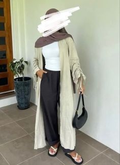 Long Abaya For Eid Vacation, Flowy Abaya For Vacation, Long Cardigan Outfit Summer, Floor-length Abaya For Beach In Spring, Summer Long Sleeve Flowy Abaya, Summer Long Abaya As Beach Cover-up, Hijab Outfit Summer, Long Cardigan Outfit, Outfits Muslim