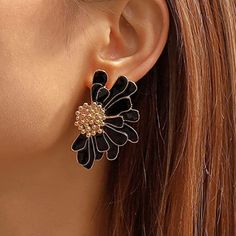 Magical Flower Statement Earrings Brand New Size: 3.4cm*5cm (1.33in*1.96in) Weight:23g/0.81oz Anthropologie Sold Out Online! Nwot Bundle For A Discount: Add 3 Or More Items To Your Bundle And 15% Off Will Be Automatically Applied! Trendy Black Flower-shaped Jewelry, Black Flower Earrings For Gift, Black Metal Flower Jewelry, Black Flower-shaped Metal Jewelry, Elegant Black Earrings For Spring, Spring Gift: Black Jewelry, Black Flower Earrings As Gift, Black Flower Shaped Earrings For Gift, Black Flower-shaped Earrings For Gift