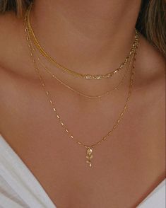 Everyday Gold-plated Layered Necklace With Gold Chain, Dainty Gold-plated Layered Necklace With Delicate Chain, Dainty Gold-tone Layering Necklaces, Dainty Tarnish-resistant Layering Necklaces, Dainty Layered Necklaces, Gold Neckles, Gold Tarnish-resistant Layered Necklace, Diy Necklace Ideas, Jewellery Stacking