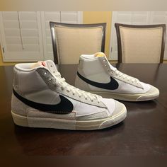 New Nike Blazer 77 Pro Club Remastered Sneaker In Perfect Condition. Never Worn. Comes With Box But No Lid. Box Is Damaged. Color White / Black Size Us 9 Men’s Size Us 11 Men’s.L Nike Air Diamond Turf, Nike Blazer 77, Nike Flyknit Trainer, Blazer 77, Nike Lunar Force, Nike Air Max Excee, Pro Club, Nike Air Pegasus, Best Jdm Cars