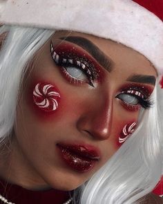 Christmas Blush Makeup, Christmas Makeup Looks Holidays, Santa Makeup Christmas, Spooky Christmas Makeup, Horror Christmas Makeup, Crazy Christmas Makeup, Candy Cane Makeup Ideas, Creepy Christmas Makeup, Christmas Horror Makeup