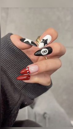 Red And Black Nails Aesthetic, Clear Polygel Nails Design, Rap Concert Nails Ideas, Rockstar Gf Nails, Black Nails Aesthetic, F1 Nails, Nails Red And Black, Red And Black Nails, Ball Nails