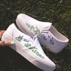 My Absolute Favorite Vans I Have Painted Thus Far. Little Simplistic Plants That Will Match With Everything! Can Be Ordered Through Here Or At A Discount Through My Personal Site. (Link In Bio) Booked For March, Current Turnback Time ~ 4 Weeks Ship New In Original Box! Painted With High Quality Paints And I Use A Finisher Coat. Feel Free To Ask Questions :) #Customvans #Vans #Plants #Boho #Platform Panited Shoes, Custom Vans Cactus, Floral Painted Shoes, Embroidery Canvas Shoes, Vans Costumized, Custom Canvas Shoes, Vans Painting Ideas, Shoe Painting Ideas Vans, Vans Custom Ideas