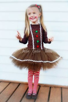 Gingerbread Girl Tutu Christmas Dress by TutieCutieTutus on Etsy Carnaval Kids, Gingerbread Costume, Shrek Jr, Christmas Parade Floats, Xmas Costumes, Paint Face, Parade Dress, Christmas Dress Up, Christmas Tutu