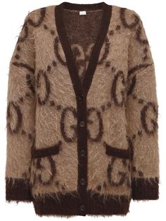 Gucci - Oversized gg mohair blend knit cardigan - Beige/Mix | Luisaviaroma - Reversible. Front button closure. Mother of pearl buttons. All over GG jacquard design. Two front pockets Gucci Cardigan, Luxurious Wardrobe, Versace Brand, Jacquard Design, Gucci Fashion, Beige Cardigan, Printed Cardigan, Pearl Buttons, Shearling Jacket