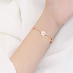 Product name: flower double layer bracelet Material: Titanium steel Packaging: gift box Color: gold,rose gold Remarks Statement: We use vacuum furnace electroplating for color plating, and the material is also selected 316 titanium steel, no discoloration, no rust, no allergy, no black, wear-resistant, green and environmental protection. Name Flower, Black Wear, Packaging Gift, Layered Bracelets, Box Color, Environmental Protection, Gold Rose, Double Layer, Rust