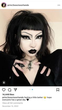 Trad Goth Makeup, Traditional Goth, Afro Punk Fashion, Trad Goth, Drag Makeup, Alternative Makeup, Cute Makeup Looks, Goth Makeup, Gothic Makeup