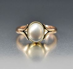 Pearl Ring Design, Rose Gold Moonstone Ring, Stone Ring Design, Mens Ring Designs, Gold Moonstone Ring, Antique Jewellery Online, Vintage Jewelry Antique, Gold Earrings Models, Jewelry For Sale