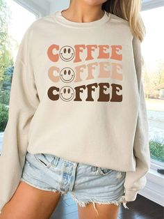 Coffee Coffee Coffee Smile Face Crewneck Sweatshirt for Coffee Lovers - Sydney So Sweet Vinyl Crewneck Ideas, Design T-shirts, Coffee Sweaters, Sublimination Ideas, Coffee Crewneck, Early Morning Coffee, Coffee Coffee Coffee, Coffee Sweater, Coffee Sweatshirt