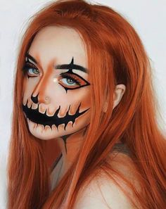 Here you will see Jack O Lantern Makeup Tutorial: How To Do It Right Halloween Makeup Ideas For Women, Cute Halloween Makeup, Halloween Makeup Diy, Halloween Beauty, Halloween Makeup Ideas, Halloween Makeup Pretty