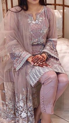 https://youtu.be/piEdKr0uAL8 Pakistani Dresses Eid, Kurti Design Ideas, Fall Outfits Dresses, Dress Outfits Winter, Aesthetic Dresses Casual, With Boots Outfit, Dress Fall Outfits, Party Hijab, Summer Kurti