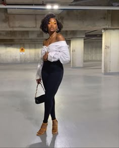 Winter Brunch Outfits, Mode Poses, Winter Brunch, Girls Night Outfit, Girls Night Out Outfits, Brunch Outfits, Night Out Outfits, Looks Black, Looks Street Style