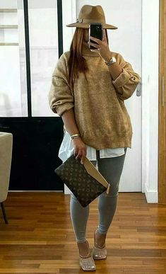 Look Legging, Looks Jeans, Looks Street Style, Classy Casual Outfits, Fashion Mistakes, Looks Chic, Winter Fashion Outfits, Fall Winter Outfits