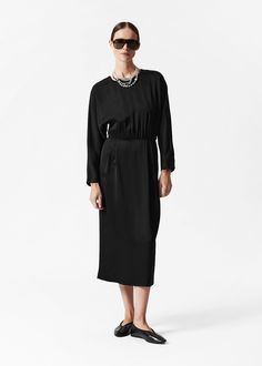 Open Back Midi Dress Open Back Midi Dress, Back Skirt, Fashion Story, Black Midi Dress, Dolman Sleeve, Feminine Style, Open Back, Personal Style, Round Neck