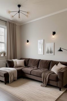 Cafe Chocolate, Practical Home Decor, Brown Sofa Living Room, Minimalist Living Room Ideas, Brown Living Room Decor, Brown Couch Living Room, Living Room Minimalist, Cute Living Room, Feature Wall Living Room