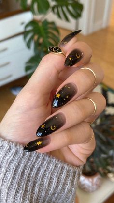 Guardados / Twitter Witch Nails, Y2k Nails, Almond Acrylic Nails, Art Designs Ideas, Halloween Nail Designs, Nail Nail