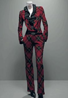 Mcqueen Tartan, Mcqueen Savage Beauty, Alexander Mcqueen Savage Beauty, Ruffled Shirt, Savage Beauty, Robes Vintage, Looks Street Style