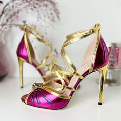 Gucci Tiger Head Metallic Leather Ankle Strappy Sandals Pink Gold Size 8.5 Nwb. The Perfect Pair Of Party Shoes - These Gucci Multicolor Metallic Sandals Will Make You Shine All Night Long! Strappy Crisscross Design. Ankle Strap With An Adjustable Buckle. Peep Toe. Stiletto Heel. Made In Italy. Nappa Silk. Posh Ambassador Ii, 5avg Rating, Ship Quickly! Bundle 2 Or More Items For An Automatic 10% Off Discount And To Save On Shipping! Women's Size: Us 8.5 / Eu 38.5 / Uk 6.5 Material: Leather Upper Luxury Pink Sandals With 4-inch Heel, Luxury Pink Sandals With Wrapped Heel, Luxury Pink Ankle Strap Sandals, Luxury Pink Sandals With Padded Heel, Luxury Pink Sandals With Heel Strap, Luxury Pink Ankle Strap Heels, Luxury Pink High Heel Sandals, Designer Pink Open Toe Heels, Designer Pink Sandals With Wrapped Heel