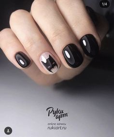 Classy Black Nails, Classic Nail Art, Batman Quotes, Black Almond Nails, Black Nails With Glitter, Nails Classy