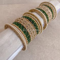 Green Bangles Set For Bride, Bangles Set For Bride, Green Bangles Set, Antique Gold Bangles, Cristal Champagne, Green Bangles, Bridal Survival Kit, Bangle Box