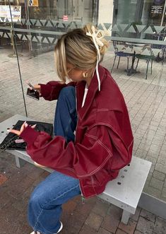 Red Jeans Jacket Outfit, Burgundy Suede Jacket Outfit, Maroon Fall Outfit, Fall Fits Women, Red Suede Jacket Outfit, Move In Day Outfit, Maroon Leather Jacket Outfit, Red Fall Outfits, Fashion Outfits Red