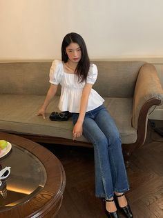 Similar top she wore last 240603 at ICN Peplum Top Aesthetic, Puff Sleeves Outfit Casual, Puff Sleeve Outfit Ideas, White Peplum Top, Linen Outfits For Women, Sunday Outfit Church Casual, Puff Sleeve Top Outfit, Classy Church Outfits, Peplum Outfits