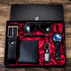 6pcs/Set Leather Elegant Men's Gift Set  #men #style #mensstyle #menstyle #daddyissues #menshair #streeystyle #menfashionpost #menluxuryitem #menluxurybag #menstuff #luxury #menworkout Luxury Gift Set, Luxury Gifts For Men, Watch Belt, نظارات شمسية, Father Gift, Elegant Man, Belt Purse, Famous Men, Mens Luxury