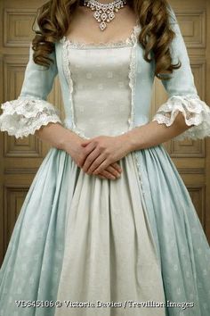 1800s Dresses, Era Victoria, Gaun Abad Pertengahan, 1800's Dress, Old Fashion Dresses, Old Dresses, Medieval Dress, Fairytale Dress, Fantasy Dress