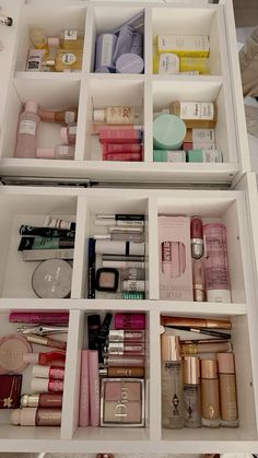 Skincare Organization Aesthetic, Walks Outside, Vanity Inspo, Dream Vanity, Makeup Collection Goals, Makeup Drawer Organization, Makeup Organization Vanity