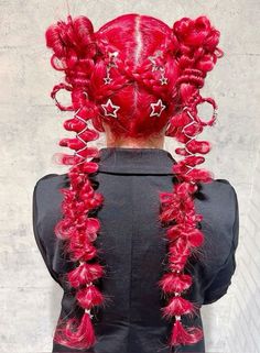 Extravagant Hairstyles, Bubble Pigtails, Double Braids, Snake Hair, Drag Make-up, Personal Grooming, Social Art, Funky Hairstyles, Hair Braiding