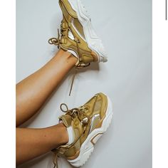 Free Shipping!!! These Elongating Salted Caramel Tennis Shoes Are Exactly That... They Elongate Your Legs And Add A Bit Of Spice! Super Comfortable & Unique. Ties In The Back True To Size Vans Authentic Shoes, Perry White, Black And White Trainers, Steve Madden Sneakers, Work Sneakers, Hiking Shoes Women, Comfort Shoes Women, Tennis Sneakers, Unique Ties