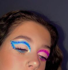 Euphoria Themed Makeup, Indie Eyeshadow, Look Euphoria, Gem Makeup, Punk Makeup, Makeup Tutorial Eyeshadow