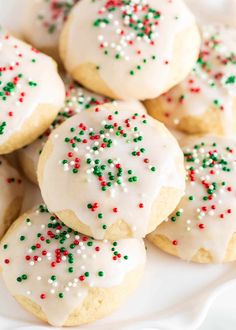 Authentic Italian Christmas cookies are a special holiday treat with a soft and tender vanilla cookie topped with an almond glaze and festive Christmas sprinkles. Christmas Cookies Italian, Italian Anise Cookies, Italian Christmas Cookie Recipes, Cookies Italian, Christmas Cookies Recipe, Baking Christmas Cookies, Italian Wedding Cookies, Anise Cookies, Spritz Cookie Recipe