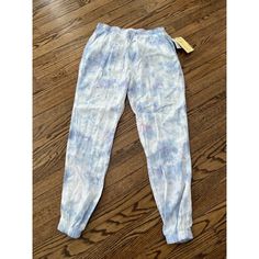 Nwt Vintage Havana Tie Dye Tencel Jogger Pants Blue White Size Large 15" Waist 10" Rise 30" Inseam Brand New With Tags Adorable And Soft Track Pants / Joggers In Tie Dye. 100% Tencel Lyocell. Cl123 Blue Summer Sweatpants For Loungewear, Blue Relaxed Fit Harem Pants For Spring, Blue Stretch Harem Pants For Spring, Blue Relaxed Fit Sweatpants For Spring, Blue Sweatpants With Elastic Waistband For Spring, High Waist Blue Harem Pants For Spring, Blue Ankle-length Sweatpants For Spring, Blue Ankle-length Harem Pants For Loungewear, Blue Tapered Leg Harem Pants With Relaxed Fit