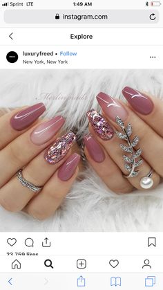 Nail Extensions Acrylic, Bridal Nails Designs, Bridal Nail Art, Manicure Nail Designs, Fall Acrylic Nails, Acrylic Nails Coffin Short, Pretty Nail Art, Nail Designs Glitter