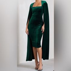 Nwt Club L London Green Velvet Square Neck Midi Dress With Cape Sleeves Us 4 Beautiful Dress! Never Been Worn, Tag Attached. No Flaws Dress With Cape Sleeves, Gloves Dress, Square Neck Midi Dress, Green Gloves, Dress With Cape, Velvet Dress Designs, Velvet Bodycon Dress, Club L London, Velvet Midi Dress