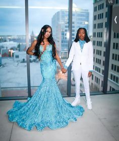 Prom Dates Couples, Couple Prom Pictures, Couple Prom, Prom Dates, Prom Inspiration, Prom Couples, Light Blue Prom Dress, Sparkly Prom Dresses