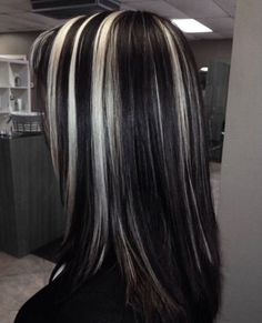 Modern 90s Chunky Highlights, Black And Blond Highlight Hair, Black And White Chunky Highlights, Blond Hair With Black Highlights, Black Hair With Blonde Highlights Long, Long Black Hair With Highlights, Chunky Hair Highlights, Hairstyles Black And White, Black Hair Dye Ideas