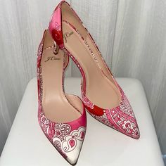 J.Crew Colette D'orsay Pumps Pink Red White Paisley Pointy Stiletto Heels Fabric Upper. Leather Lining. Made In Italy. Very Cute See Pictures For Heel Size New No Box No Tags Note:It Has Some Scuffs On The Bottom From Being Tried On But I Never Used Them(They Are Cut In Front A Little Too Much For My Wide Feet) Smoke Free Home Tags: Party, Wedding Guest, Special Occasion, Special Event, Evening, Date Night, Vacation, Resort Wear Elegant Low Heel Floral Print Heels, Elegant Low Heel Heels With Floral Print, Floral Print Wedding Heels, Feminine Fitted Heels With Floral Print, Formal High Heels With Floral Print, Chic Floral Print Heels For Wedding, Feminine Fitted Floral Print Heels, Fitted Feminine Floral Print Heels, Elegant Floral Print Heels For Wedding