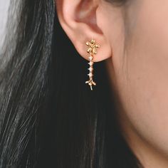 NOTE: the pearls in picture are NOT included in this item. High quality real gold plated brass earring posts, color not easily tarnish, lead nickel free Size: 27x9mm Quantity: 4pcs=2 pairs Color: gold Material: 18K gold plated brass  ❤ This listing is for ear backs to match: ❤ https://www.etsy.com/shop/Nbeads?ref=seller-platform-mcnav&search_query=ear+back ❤ More gold plated brass items here: ❤ https://www.etsy.com/shop/Nbeads?search_query=GB Dainty Gold Flower-shaped Pearl Earrings, Gold Dainty Pearl Earrings Flower Shape, Gold Dainty Pearl Earrings In Flower Shape, Dainty Gold Pearl Earrings In Flower Shape, Gold Pearl Earrings With Flower Charm, Brass Items, Brass Earring, Flower Earring, Earring Posts