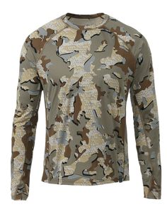 Fitted Technical Top For Outdoor Activities, Technical Fitted Tops For Outdoor Activities, Fitted Technical Activewear For Outdoor Activities, Technical Fitted Activewear For Outdoor Activities, Fitted Crew Neck Activewear For Outdoor, Go-dry Fitted Activewear For Outdoor, Stretch Nylon Tops For Outdoor Activities, Fitted Nylon Activewear For Outdoor, Camo Clothes