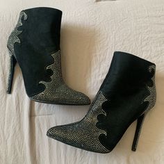 I Bought This For A Trip To Nashville And Never Ended Up Wearing Them!! No You Can ;) These Are Brand New Without Tags Size 10!!!! Black Party Boots With Silver Accents, Just Fab Shoes, Justfab Shoes, Shoes Brand, Shoe Brands, Nashville, Black Silver, Bootie Boots, High Fashion