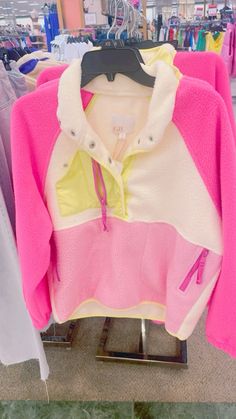 Fleece sweatshirt Gameday Fits, Better Everyday, Preppy Fits, Pink Fleece, Winter Fit, Cute Preppy Outfits, Outfit Goals, Fleece Sweatshirt