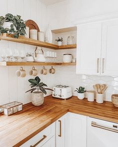 the kitchen counter is clean and ready for us to use