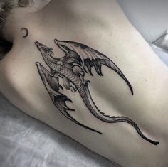 Tato Minimal, Dragon Tattoo For Women, Dragon Tattoos, Tatuaje A Color, Dragon Tattoo Designs, Spine Tattoos, Dream Tattoos, Dope Tattoos, Simplistic Tattoos