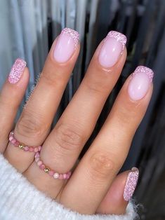 Pink Glitter Nails, February Nails, Manicure Gel, Her Nails, Cute Gel Nails, Nails Polish, Short Acrylic Nails Designs, Pink Nail, Nail Designs Glitter