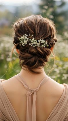 39 Bridesmaid Hairstyles That Complement Any Dress Make Up Looks For Wedding, Deep Brown Hair, Modern Updo, Romantic Curls, Romantic Updo, Romantic Wedding Hair, Wedding Updos